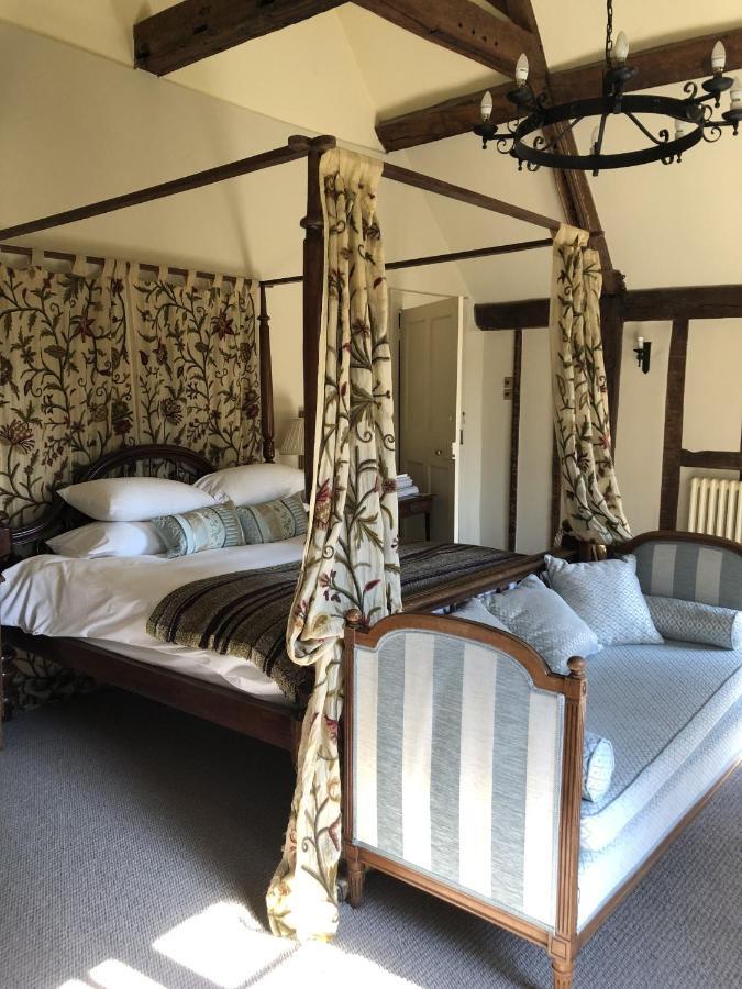 ฮาร์ลิงตัน แมเนอร์ Bed & Breakfast Harlington  ภายนอก รูปภาพ