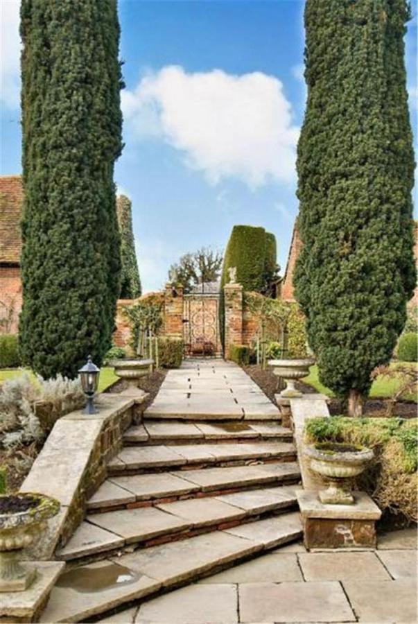ฮาร์ลิงตัน แมเนอร์ Bed & Breakfast Harlington  ภายนอก รูปภาพ